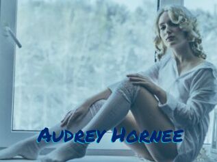 Audrey_Hornee