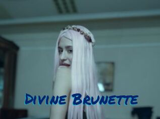 Divine_Brunette