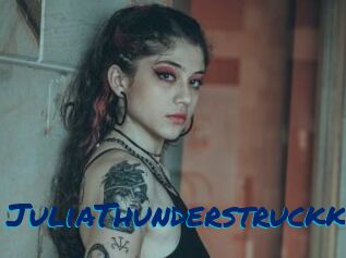 JuliaThunderstruckk