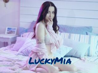 LuckyMia