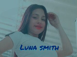 Luna_smith