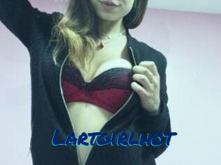 Lartgirlhot