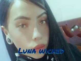 Luna_wicked