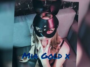 Mia_Gold_x
