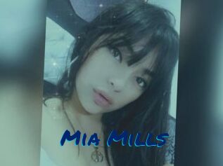 Mia_Mills