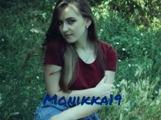 Monikka19