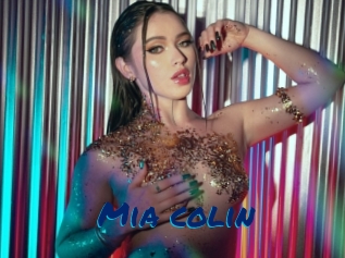 Mia_colin