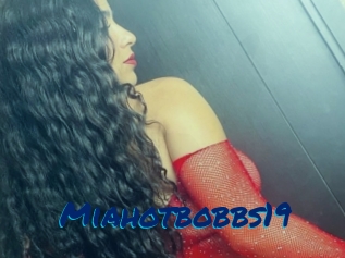 Miahotbobbs19