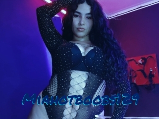 Miahotboobs129