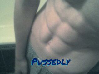 Pussedly