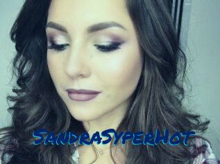 SandraSyperHot