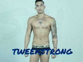 TWEEKSTRONG