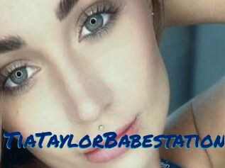 TiaTaylorBabestation