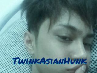 TwinkAsianHunk