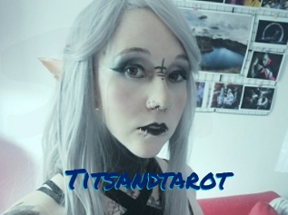 Titsandtarot