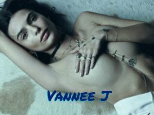 Vannee_J